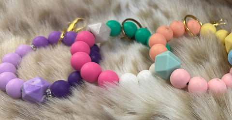 Beaded wristlet keychain